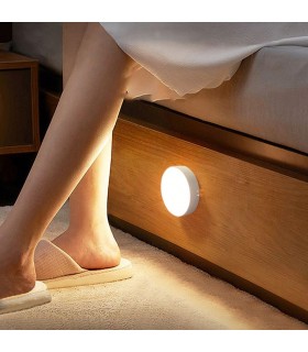 LED лампа с акумулаторна батерия и сензор за движение