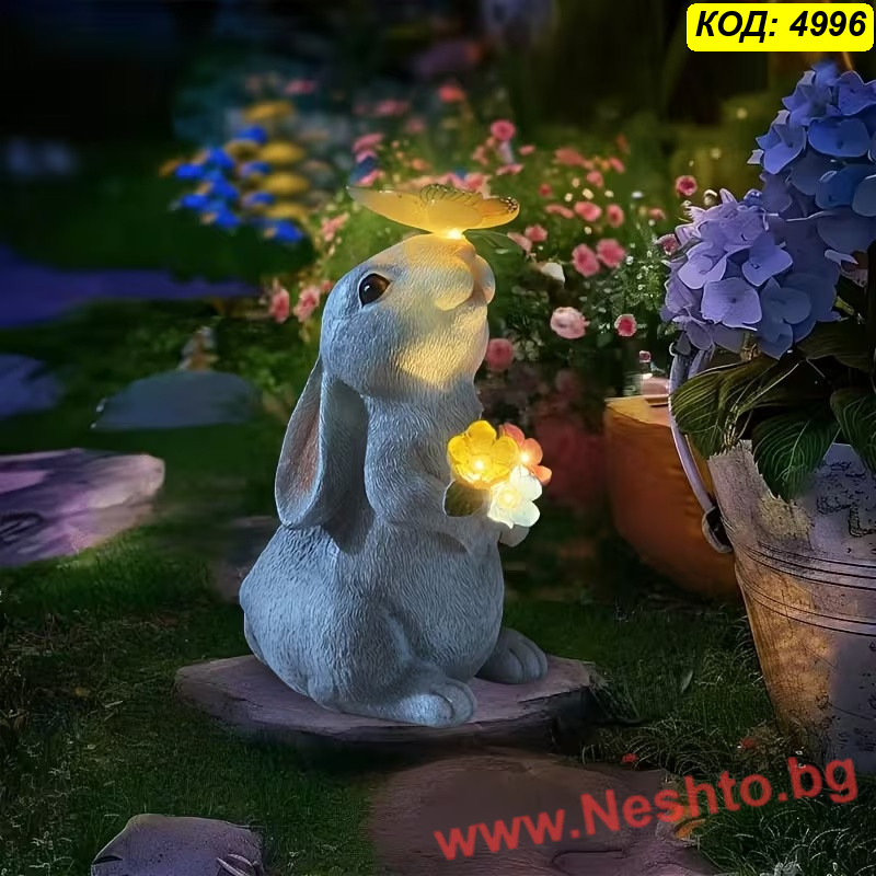 Соларна градинска фигура Заек с LED осветление и цветя