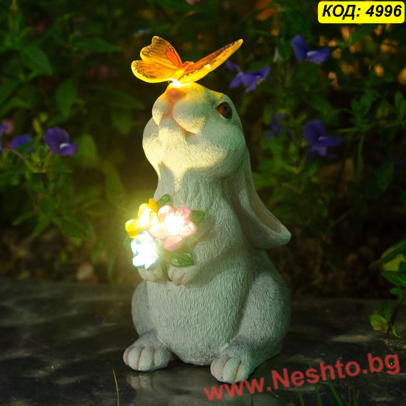 Соларна градинска фигура Заек с LED осветление и цветя