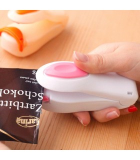 Малка машинка за запечатване на торбички